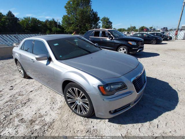  Salvage Chrysler 300