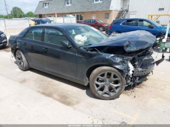  Salvage Chrysler 300