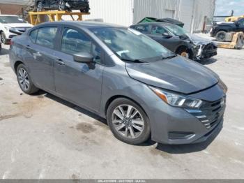  Salvage Nissan Versa