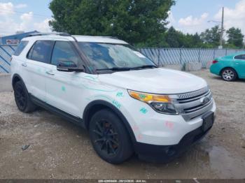  Salvage Ford Explorer