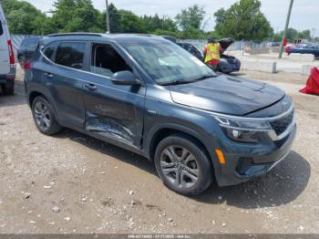  Salvage Kia Seltos