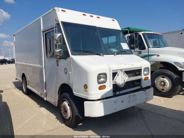  Salvage Freightliner Chassis