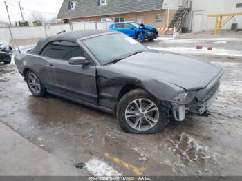  Salvage Ford Mustang