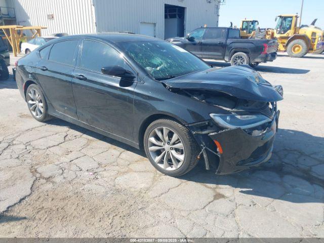  Salvage Chrysler 200