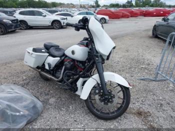  Salvage Harley-Davidson Flhxse