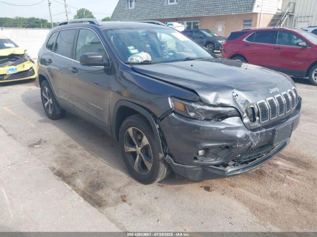  Salvage Jeep Cherokee