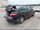 Toyota Camry Le Image 12