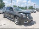 GMC Yukon Denali Image 1