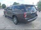 GMC Yukon Denali Image 3