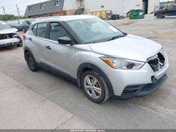  Salvage Nissan Kicks