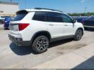 Honda Passport Awd Elite Image 2
