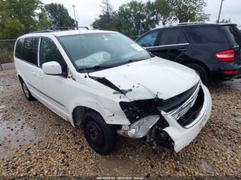  Salvage Chrysler Town & Country
