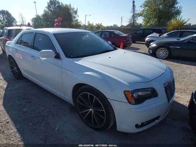  Salvage Chrysler 300
