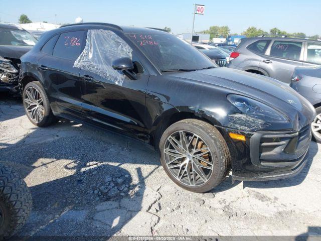  Salvage Porsche Macan