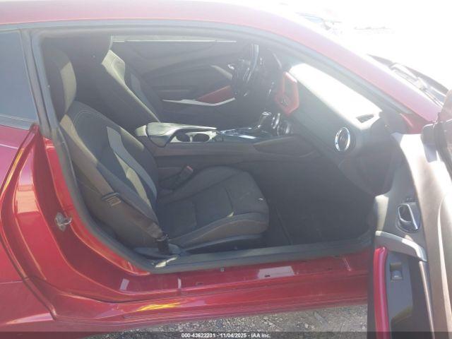 Chevrolet Camaro 1lt Image 11