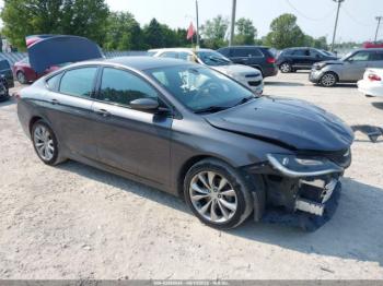  Salvage Chrysler 200