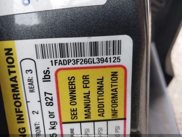 Ford Focus Se Image 10