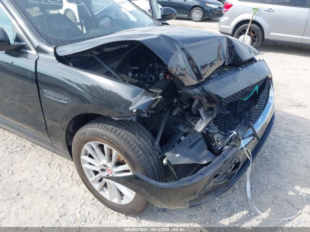 Jaguar F-PACE Prestige P300 Awd Automatic Image 3