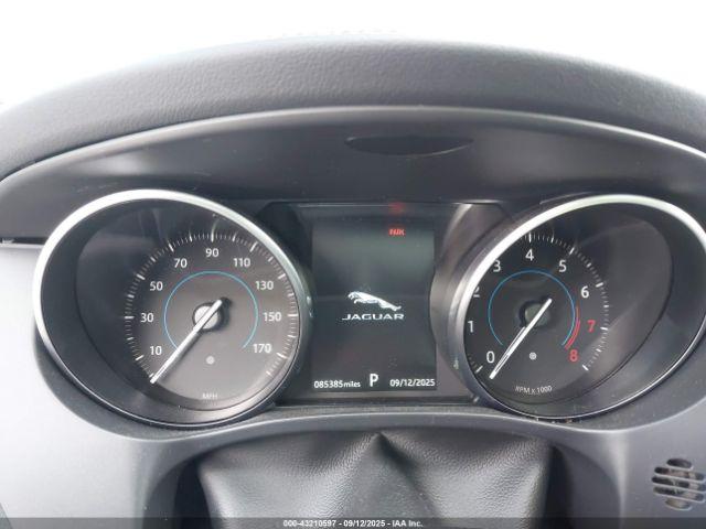 Jaguar F-PACE Prestige P300 Awd Automatic Image 6