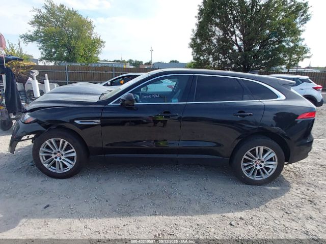 Jaguar F-PACE Prestige P300 Awd Automatic Image 15
