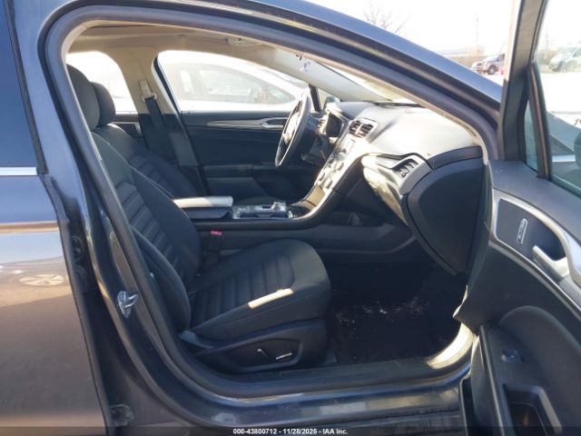 Ford Fusion Se Image 9