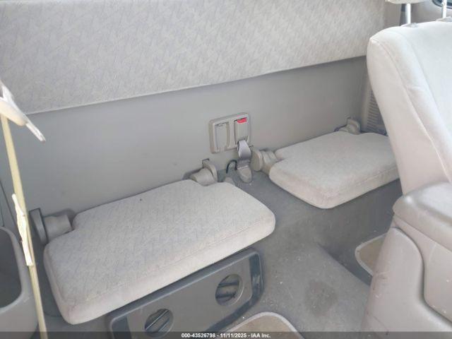 Toyota Tacoma Base V6 Image 5