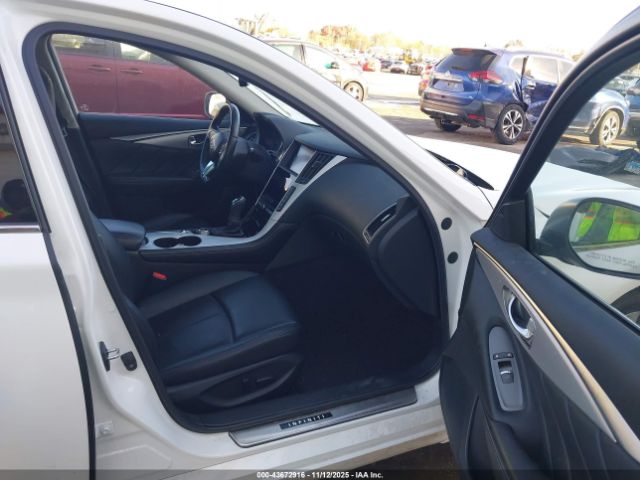 INFINITI Q50 Luxe Awd Image 4