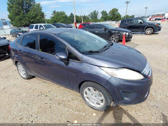  Salvage Ford Fiesta