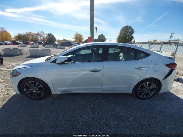 Hyundai ELANTRA Limited Image 12