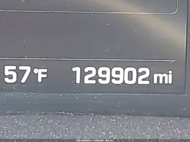 Hyundai ELANTRA Limited Image 2