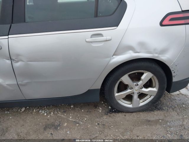 Chevrolet Volt Image 17