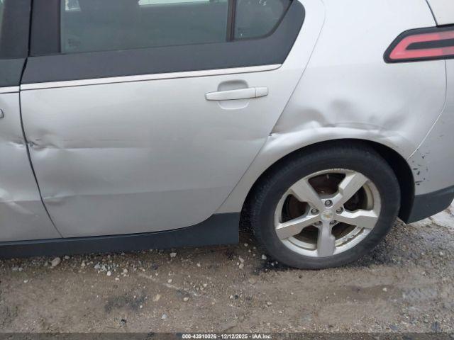 Chevrolet Volt Image 17