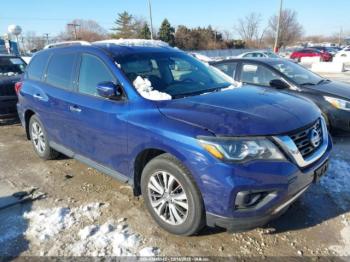  Salvage Nissan Pathfinder