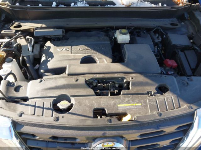 Nissan Pathfinder S Image 7