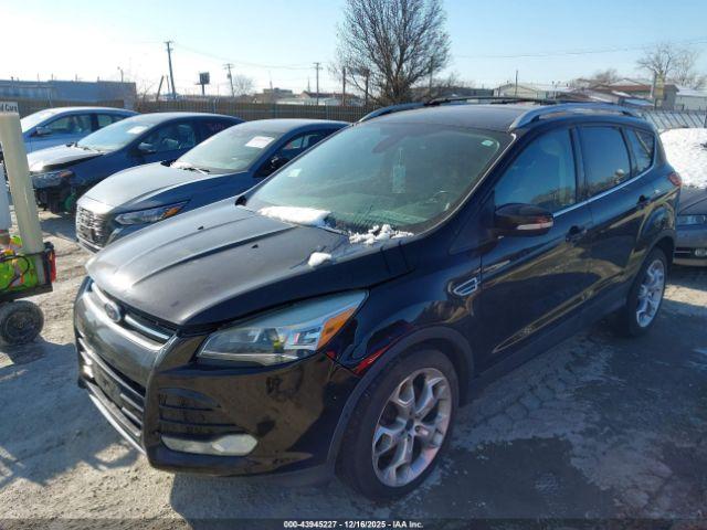 Ford Escape Titanium Image 10