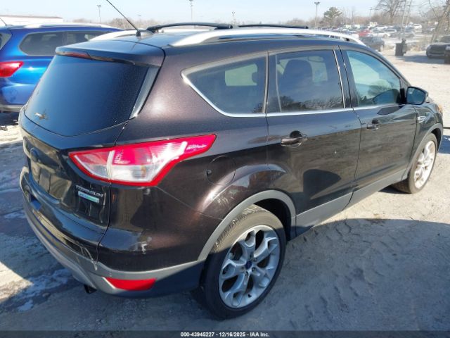 Ford Escape Titanium Image 2