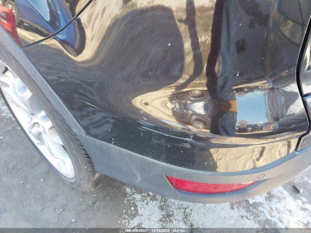 Ford Escape Titanium Image 9