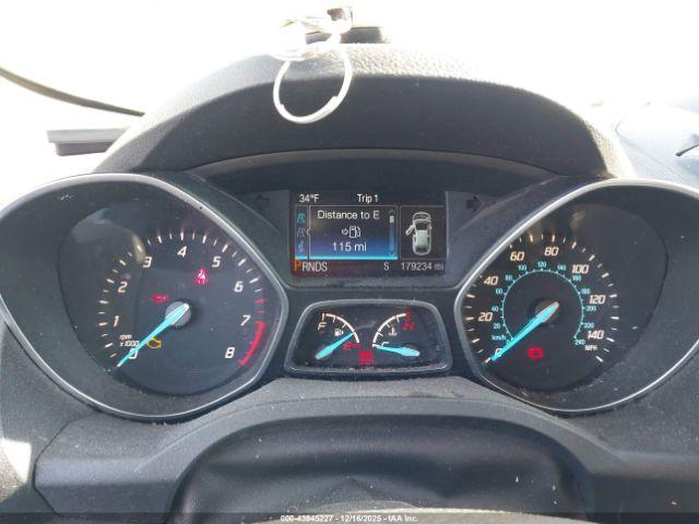 Ford Escape Titanium Image 8