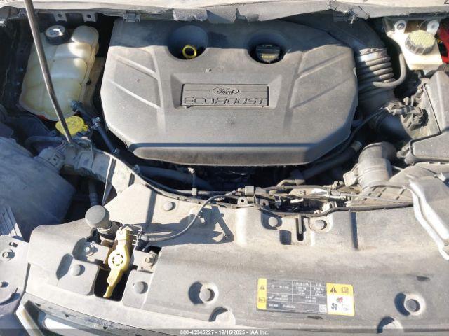 Ford Escape Titanium Image 4