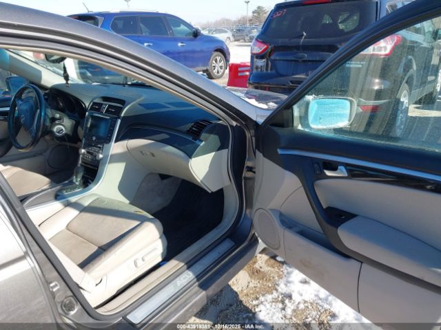 Acura TL 3.2 Image 6