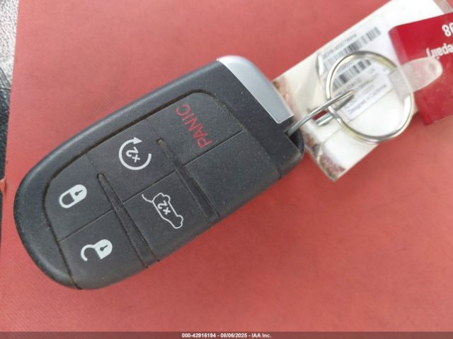 Dodge Journey Crossroad Image 13