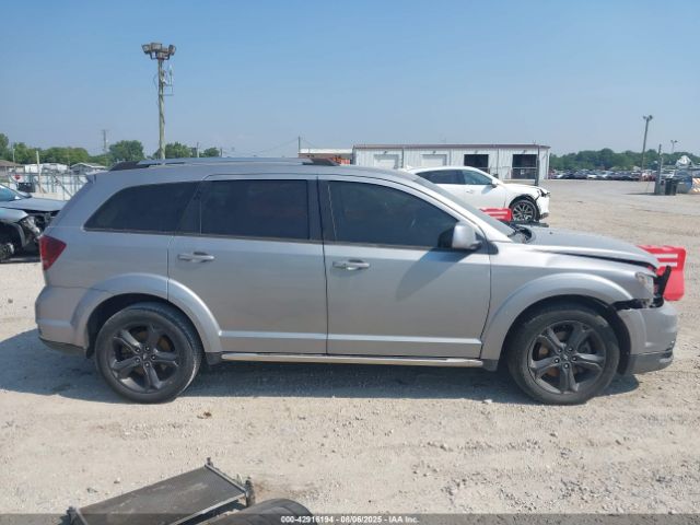 Dodge Journey Crossroad Image 9