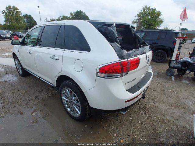Lincoln MKX Image 2