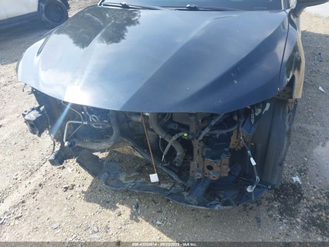 Toyota Camry Se Image 11