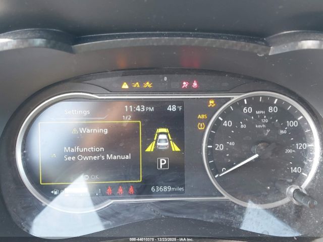 Nissan Versa 1.6 Sr Xtronic Cvt Image 8