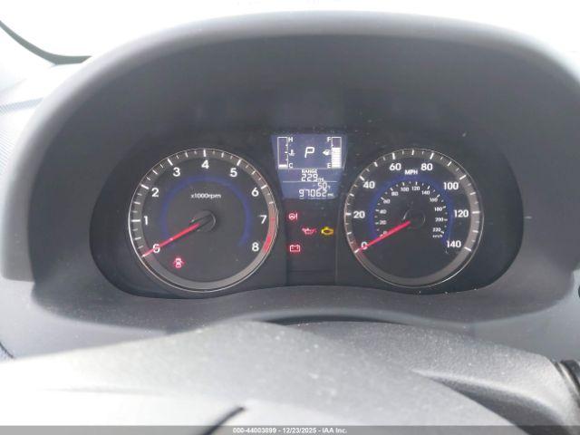 Hyundai ACCENT Se Image 9