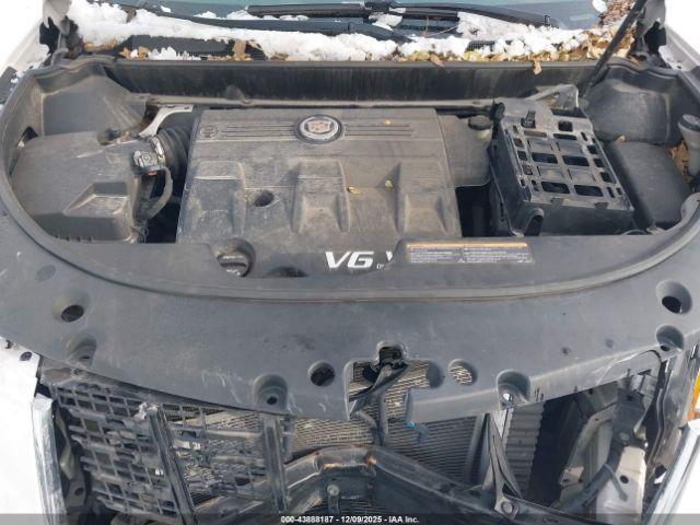 Cadillac SRX Luxury Collection Image 9