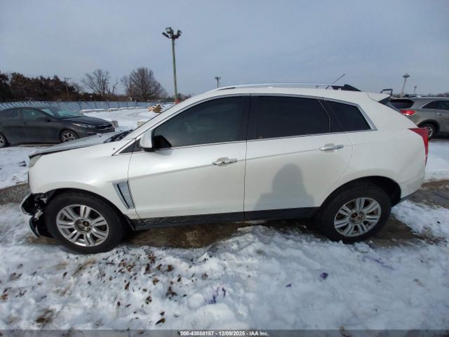 Cadillac SRX Luxury Collection Image 4