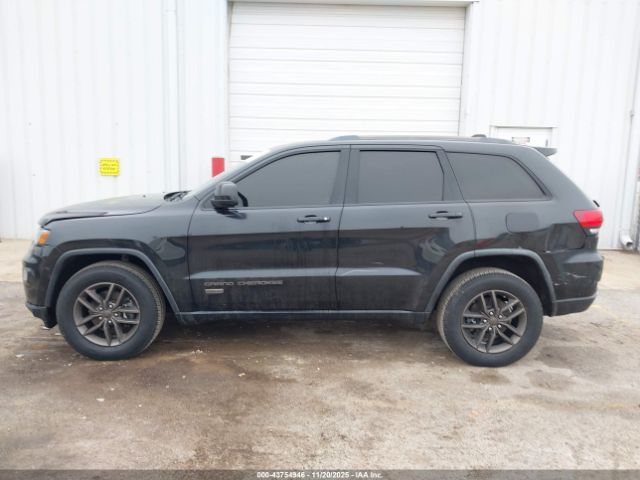 Jeep Grand Cherokee 75th Anniversary Image 15