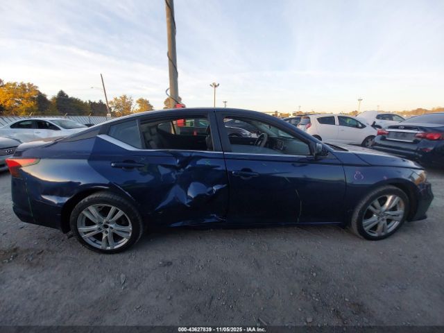 Nissan Altima 2.5 Sr Image 9